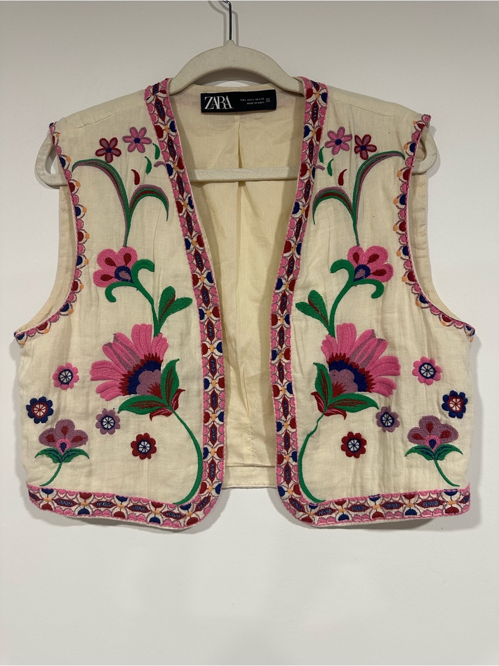 ZARA Floral Embroidered Open Waistcoat Vest Ecru Size Large Cropped Boho